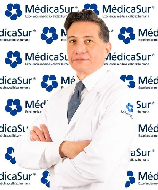 Dr. Eduardo Sanchez Cortez Médica Sur Copyright